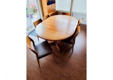 Mid - Century Modern, Collectors Set, Moller, Teak Table and Chairs
